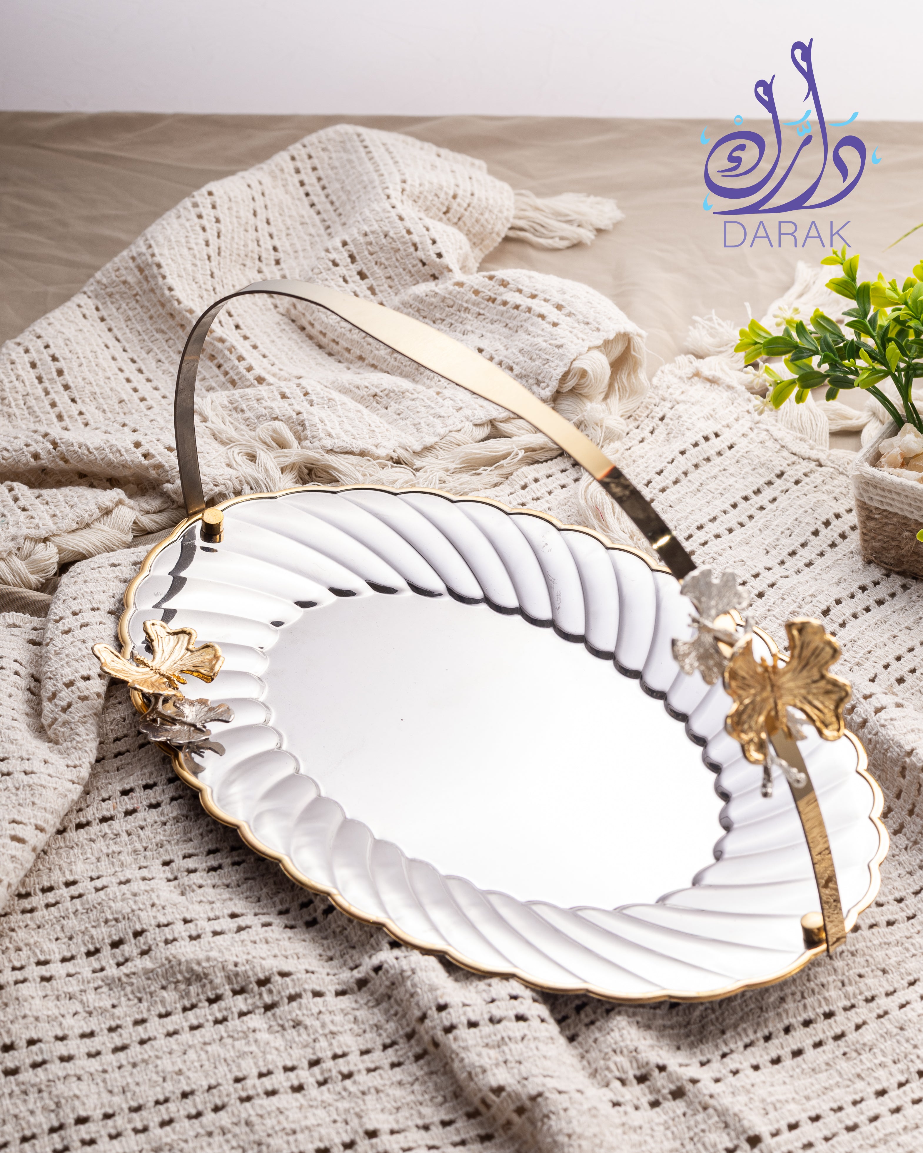 Farasha Ribbon Handle Oval Basket Tray